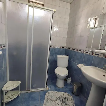 Apt. 1+1, Beldibi. 17 км от кемера. есть всё необходимое для жизни. Appartement Beldibi (Kemer)