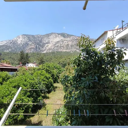 Apt. 1+1, Beldibi. 17 км от кемера. есть всё необходимое для жизни. Appartement Beldibi (Kemer)